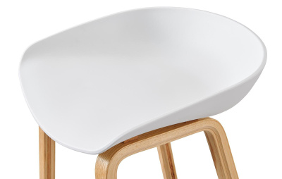 Стул барный BY003 белый бук/матовый черный металл фото Стул барный BY003 белый бук/матовый черный металл. Фото №2